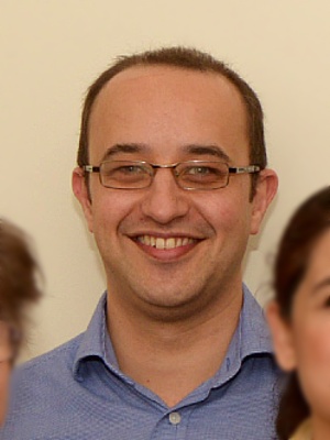 Dr Stefan Nowicki